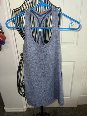 Lululemon Cool Racerback Tank top Size 6 - Purple